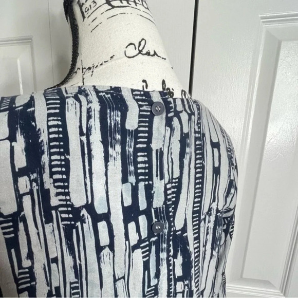 Wrap London Lyocell Linen Blend Top - Size 6 -‎ Blue Gray Print with Button-Down - Picture 4 of 7